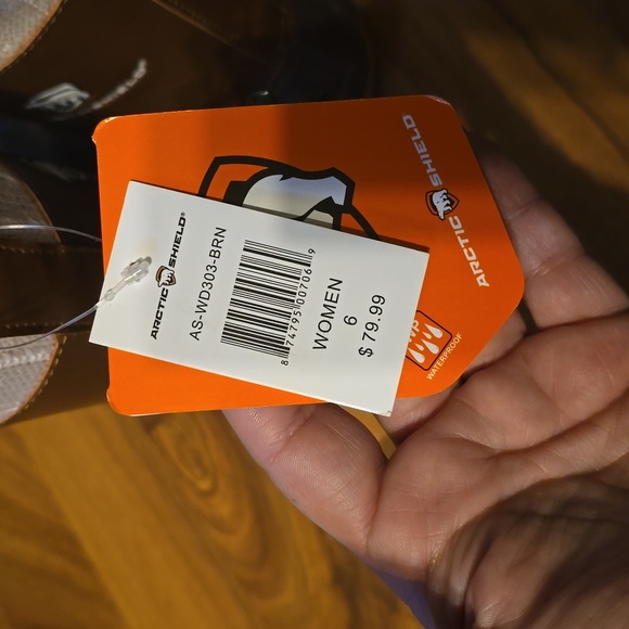 Arctic Shield Women's Winter Boots, Size 6 - Picture 3 of 4